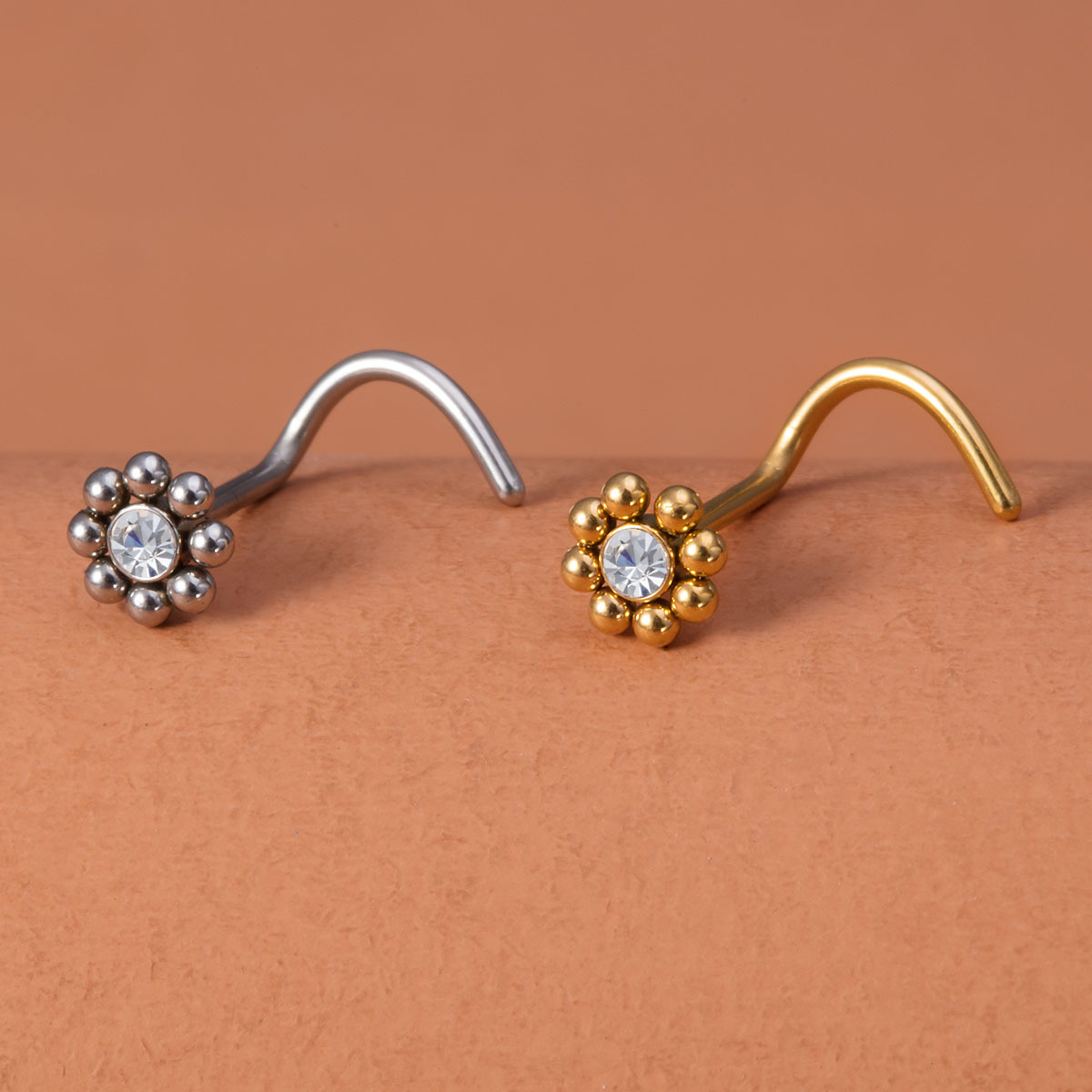 1pc of Flower-Shaped Screw Nos - Nostril Screw Pin ulasan dan harga